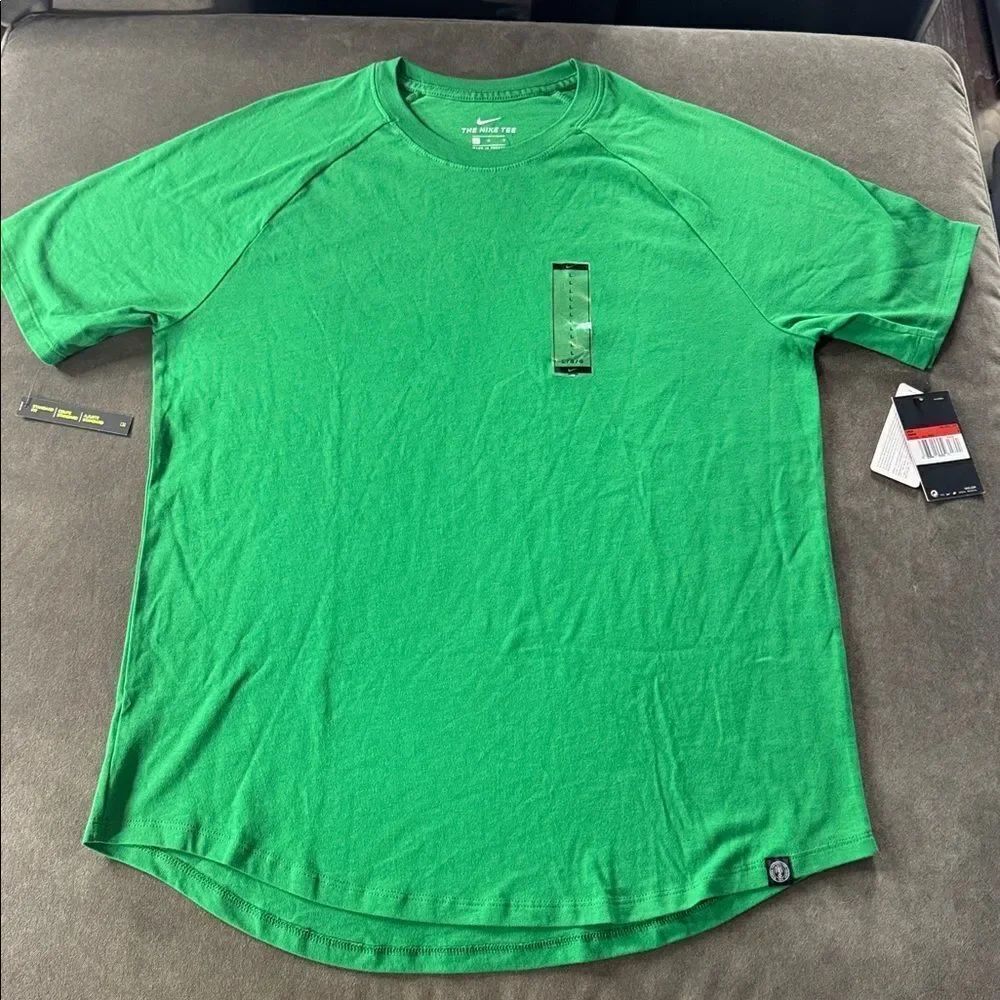 Men's Nike Green Short Sleeve Nigeria Football Soccer Tee CV2230-302 Size L NWT